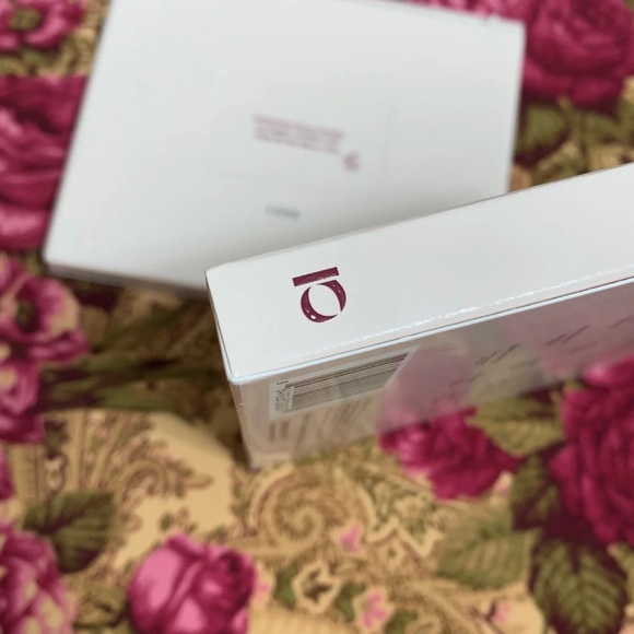 Persona Identity Two Palette *PRICE FIRM* - Picture 10 of 10